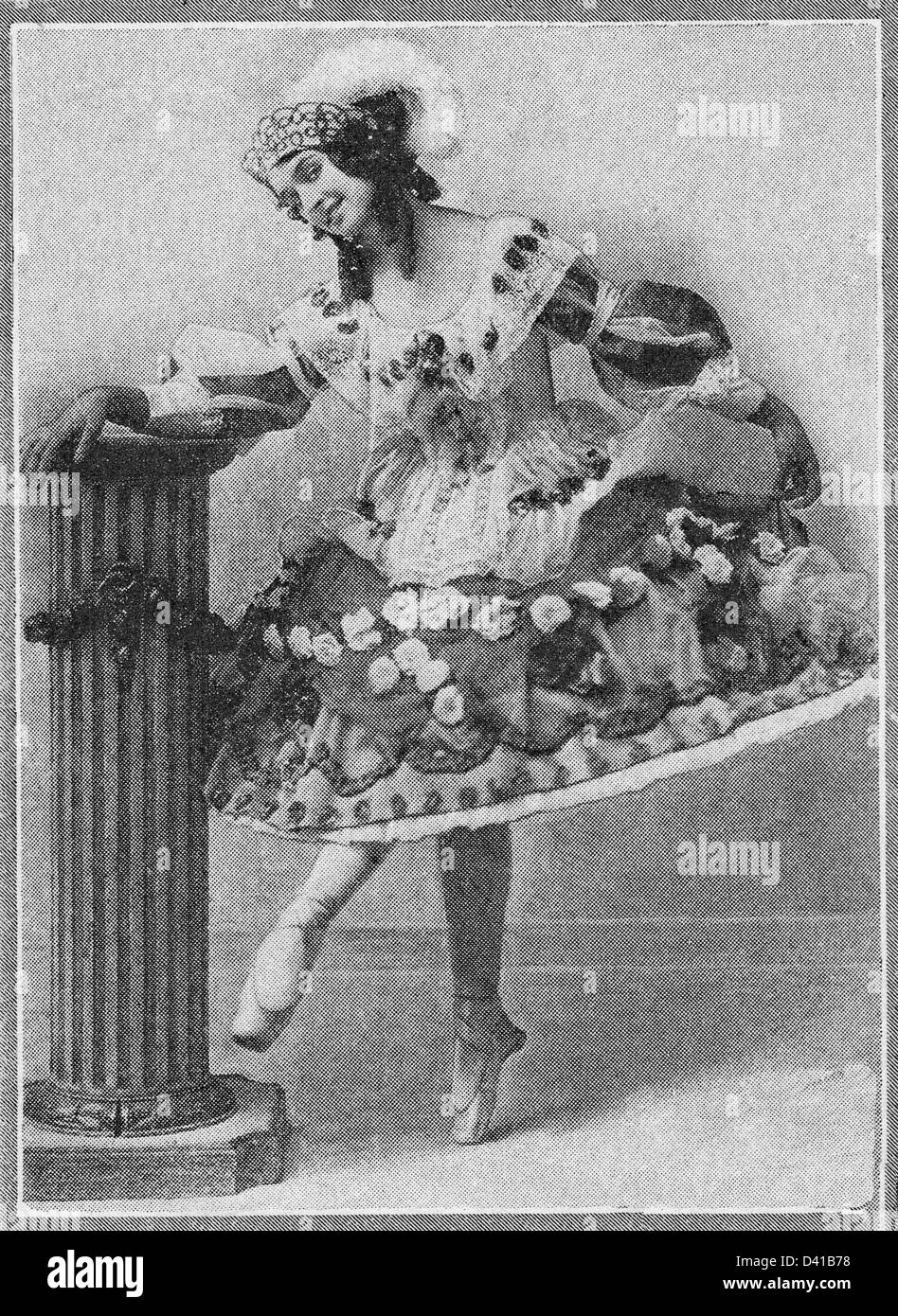 Mme Stuart, dans le Ballet de Tchaïkovski Bakst - Sleeping Beauty - Le grand spectacle à l'Hippodrome de New York, vers 1913 Banque D'Images