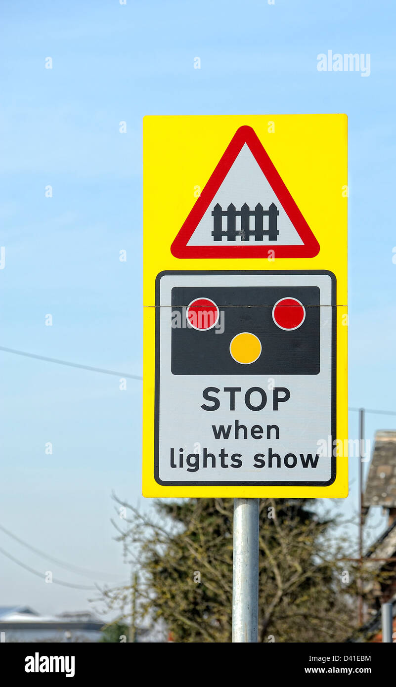 Level Crossing Stop Lights Show Banque D Image Et Photos Alamy