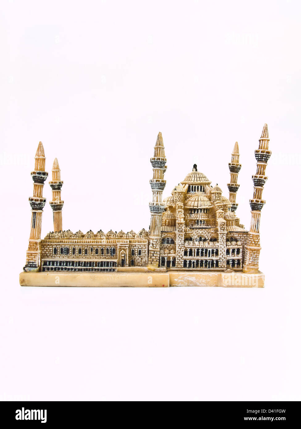 Une mosquée bleue modèle miniature isolé sur fond blanc, l'une des icônes de l'architecture islamique à Istanbul, Turquie Banque D'Images Une mosquée bleue modèle miniature isolé sur fond blanc, l'une des icônes de l'architecture islamique à Istanbul, Turquie Banque D'Images