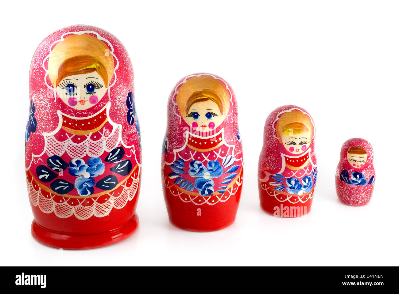 Les poupées russes sont imbriqués photographié sur white Banque D'Images