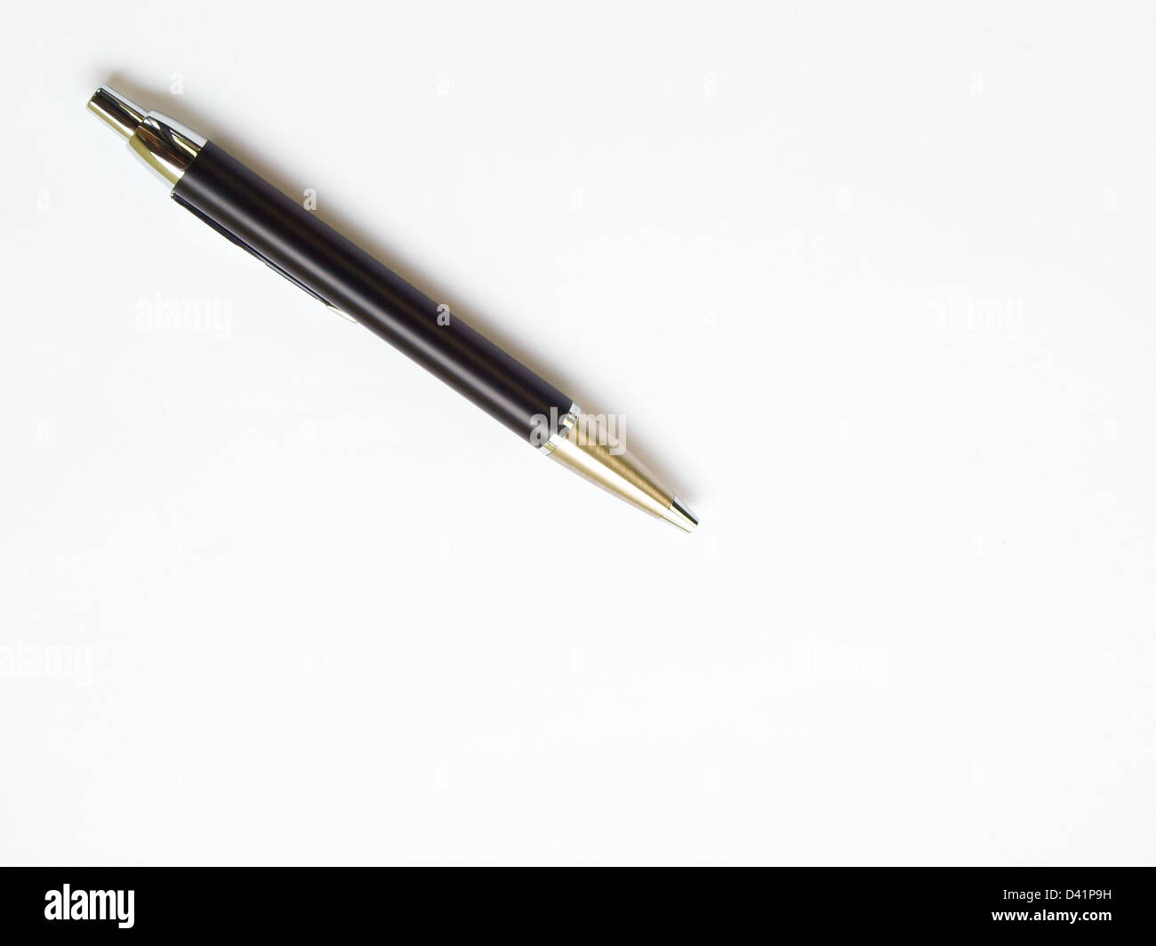 Stylo à bille noir isolé sur fond blanc Banque D'Images