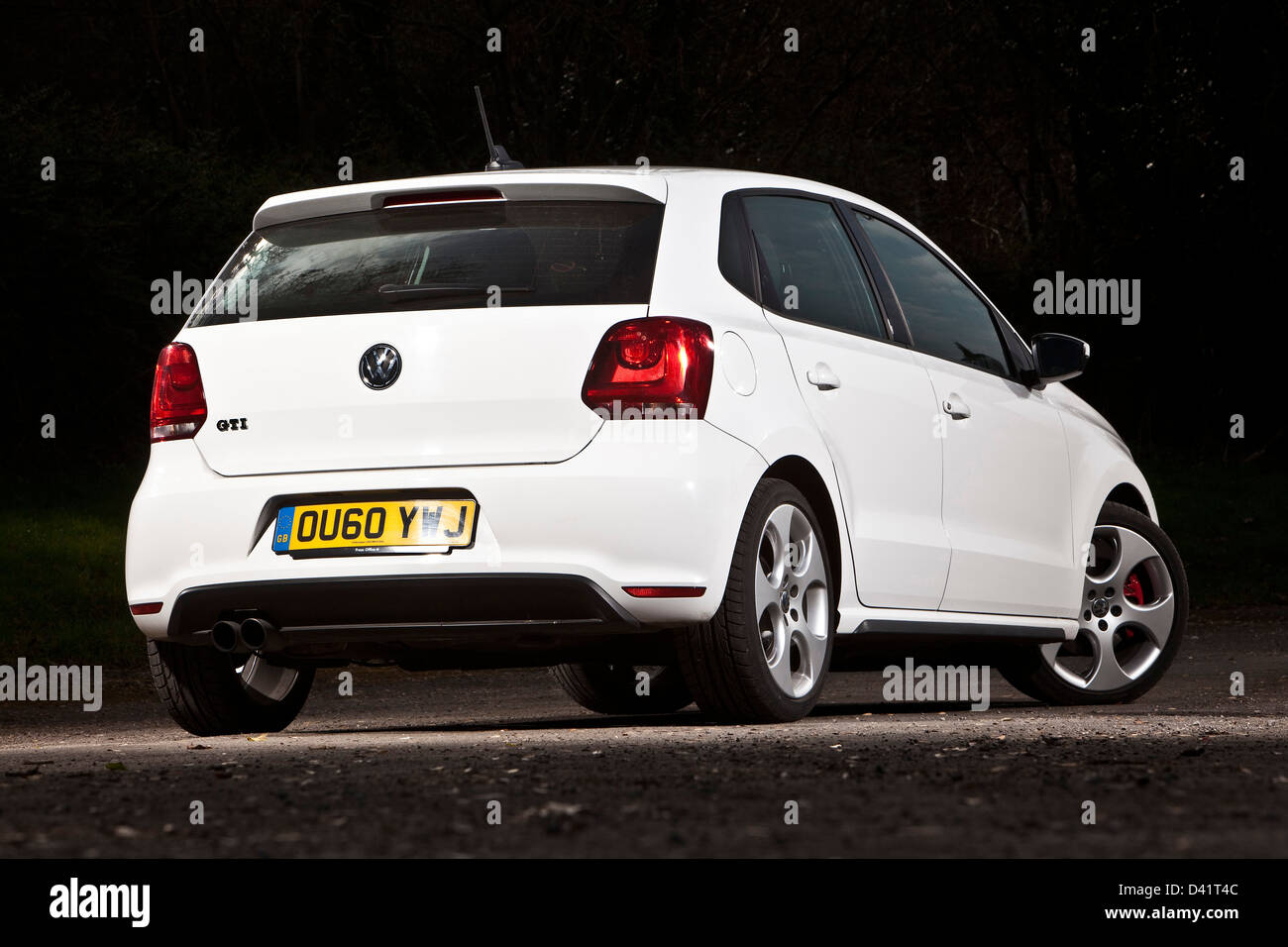 VW Volkswagen Polo GTI blanche garée sur route, à Winchester, en Angleterre, 15 03 2011 Banque D'Images