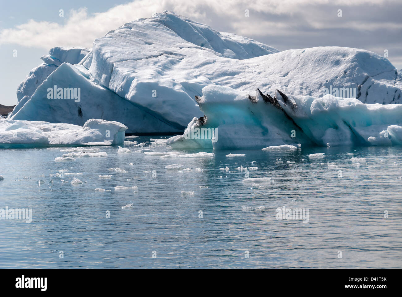 Les icebergs sur le lac Jokulsarlon en Islande Banque D'Images