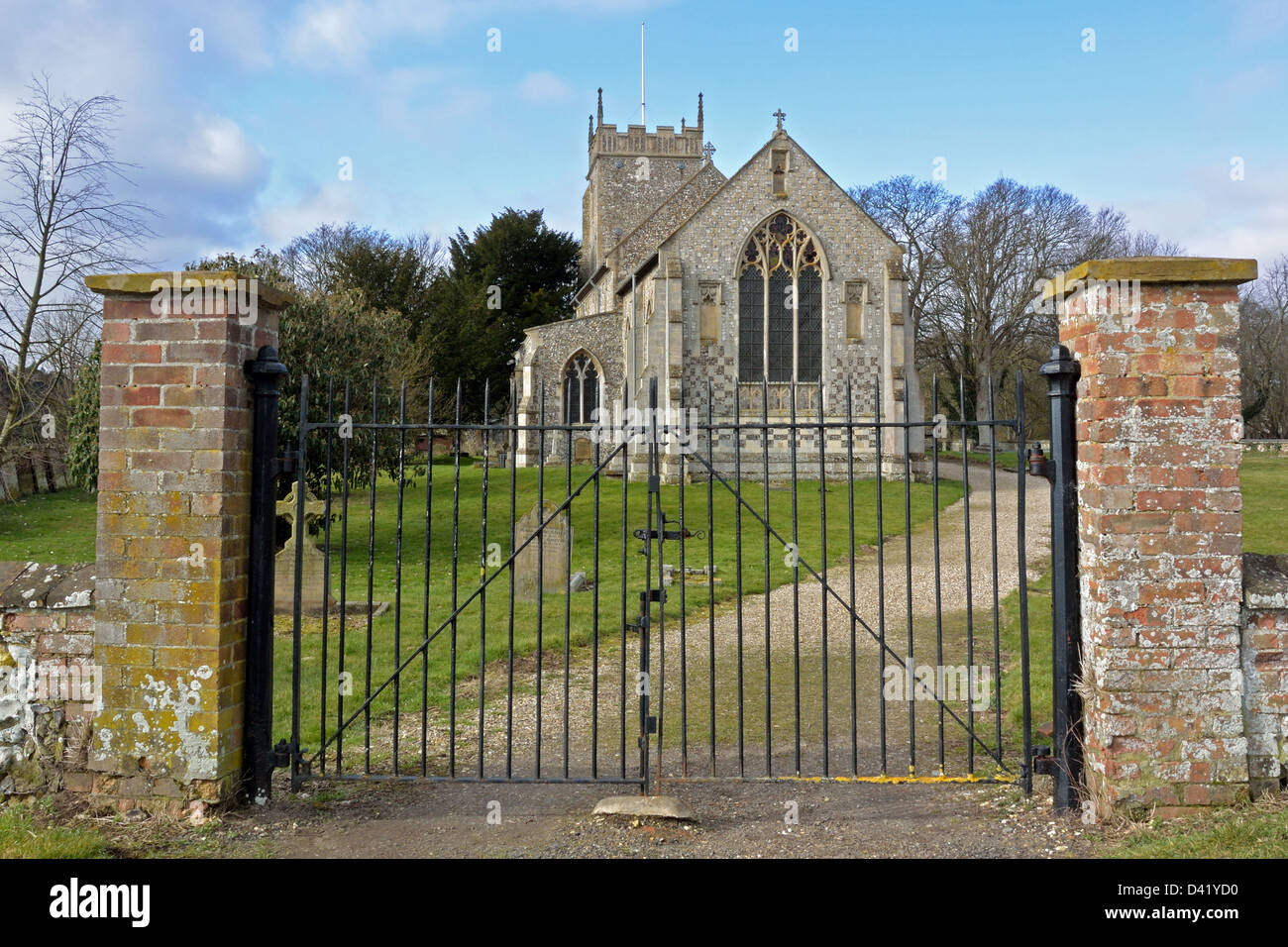 L'église All Saints Burnham Thorpe à Norfolk est où Lord Nelson, père était pasteur. Les deux parents sont enterrés dans l'église Banque D'Images