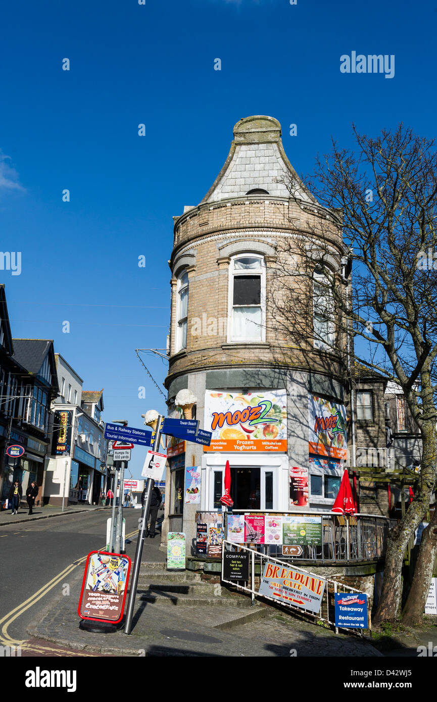 Un bâtiment inhabituel à Newquay. Banque D'Images