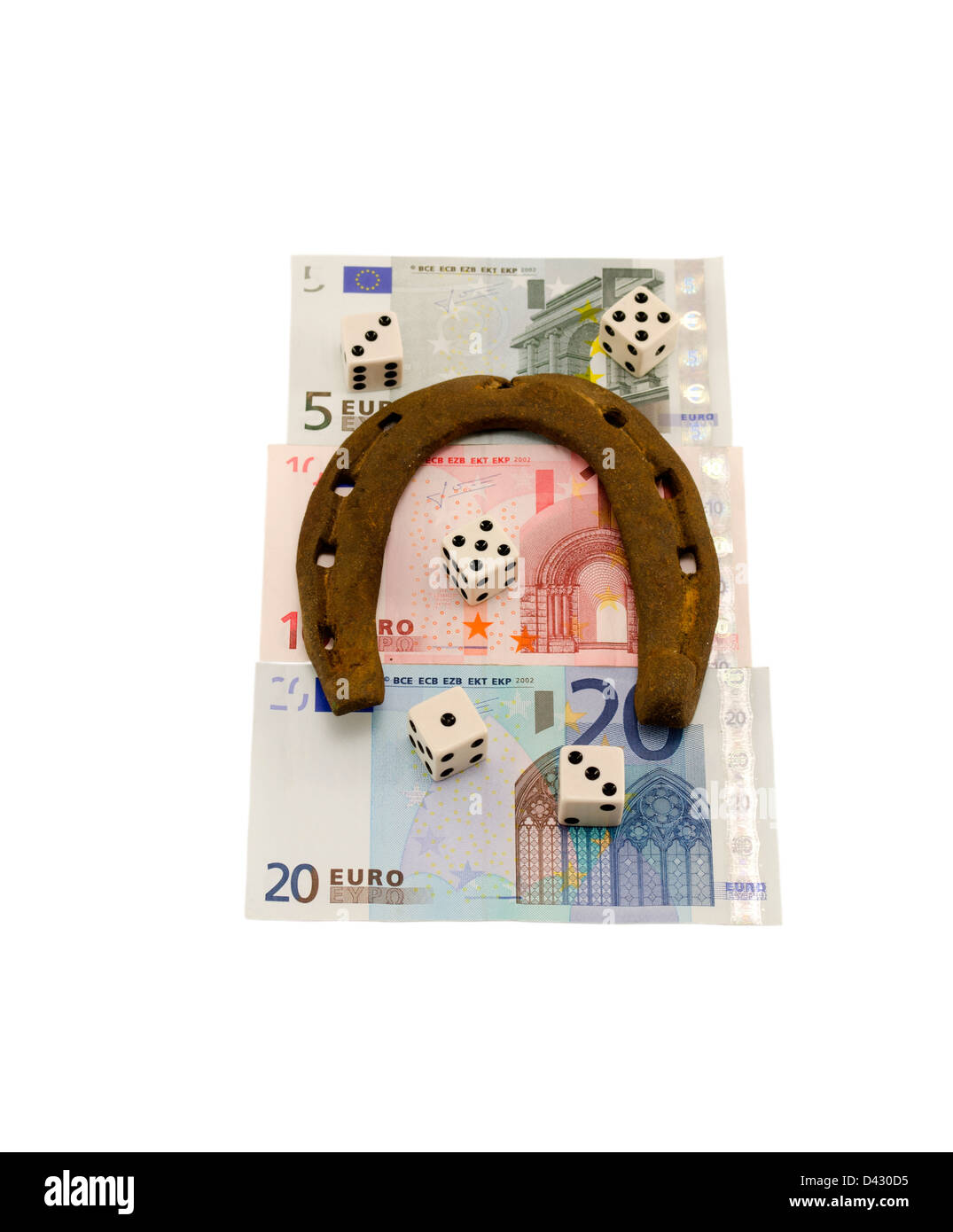 Horse Shoe retro concept gamble dés et les espèces en euros billets en papier isolated on white Banque D'Images