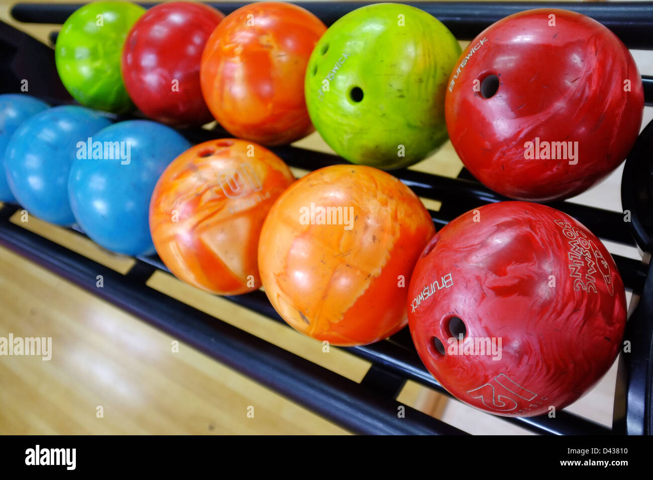 Bowling balls Banque de photographies et d’images à haute résolution Alamy
