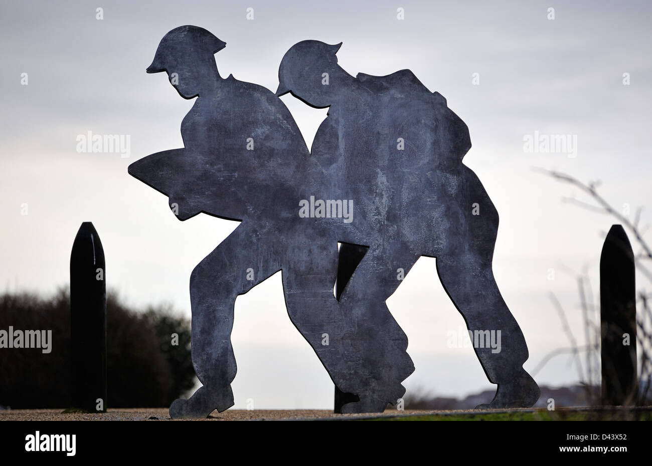 Statue de guerre Soldats coquilles de chargement Banque D'Images