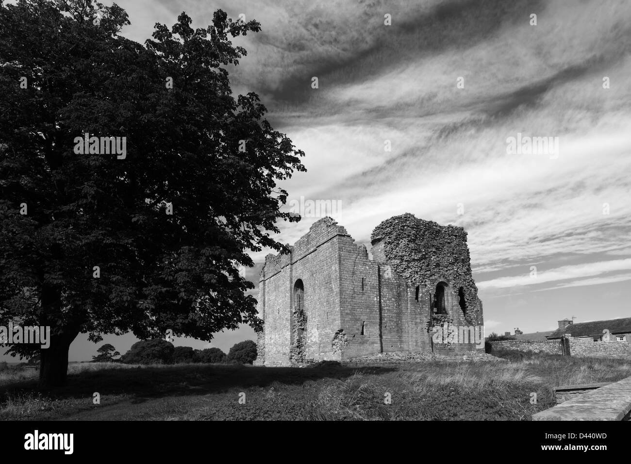 Les ruines de Bowes Castle, Bowes, village du comté de Durham, de Teesdale, Angleterre, Grande-Bretagne, Royaume-Uni Banque D'Images