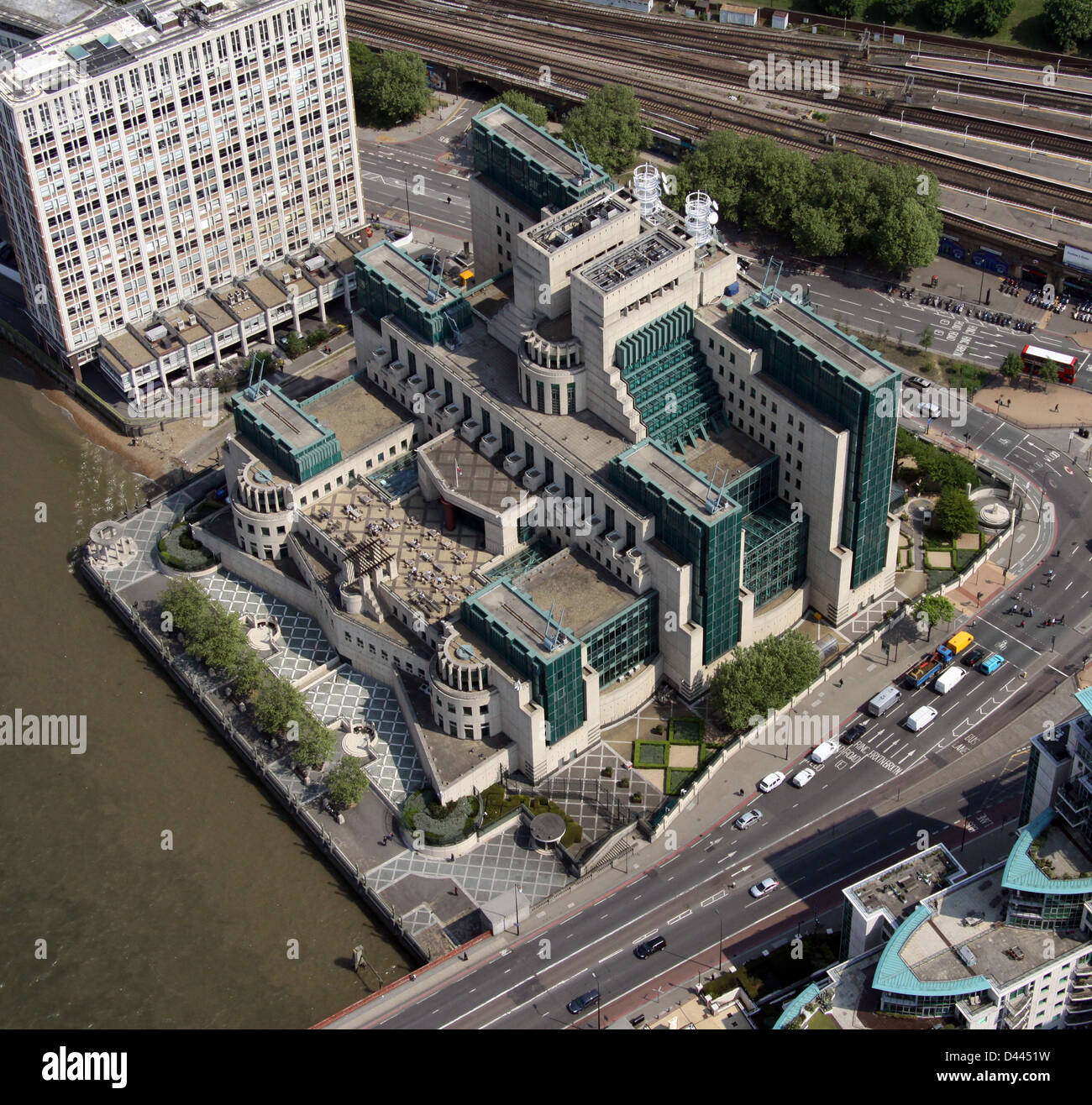 Здание mi6