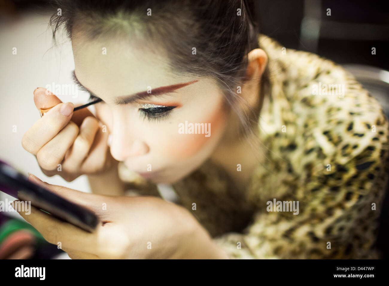 En coulisses lors d'un déplacement cabaret à Pattaya, en Thaïlande. Banque D'Images