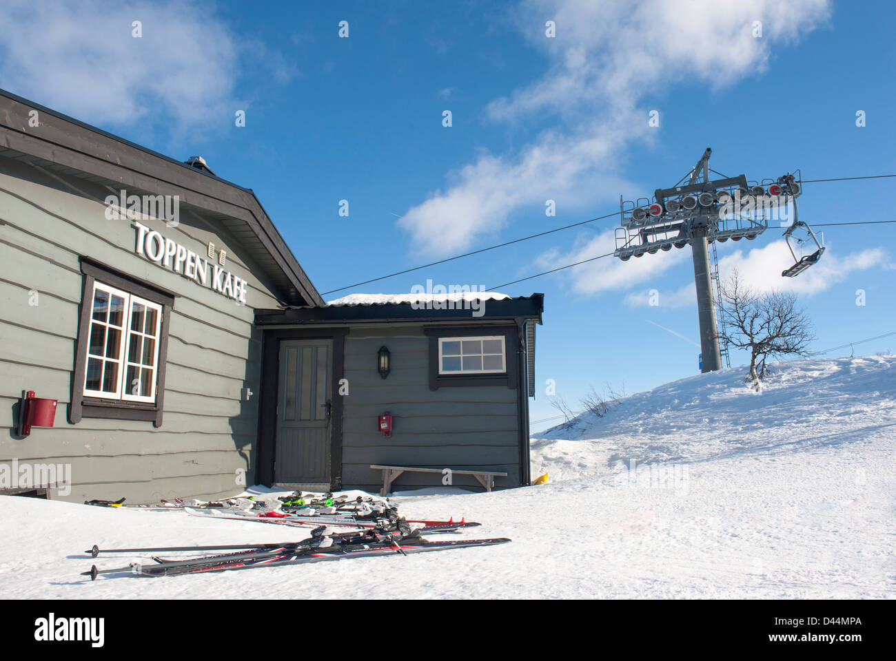 Le Café Toppen est un confortable restaurant de montagne offrant une vue panoramique sur la plus ancienne, le ski resort Banque D'Images