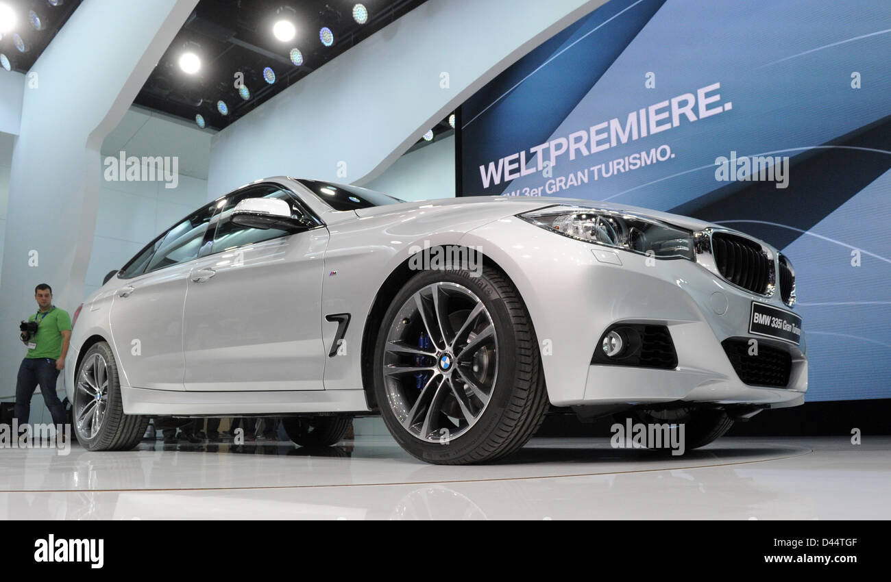 La nouvelle BMW 3 Gran Turismo est sur l'affichage pendant la première presse jours au 83th Salon de Genève à Genève, Suisse, 5 mars 2013. Photo : Uli Dec Banque D'Images