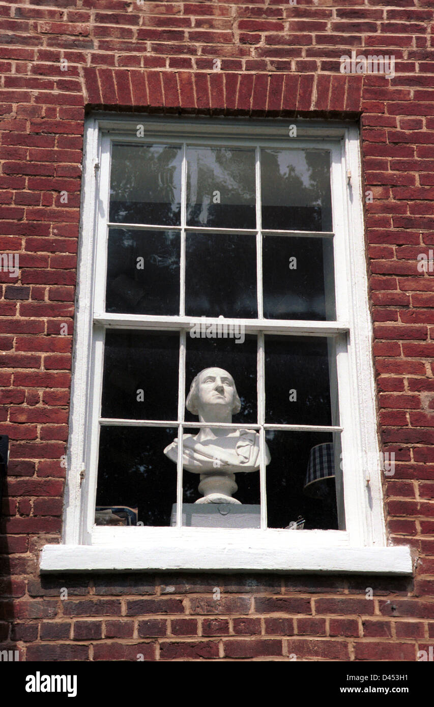 Statue de George Washington en Virginie, USA fenêtre Fenêtre avec buste de George Washington en Virginie USA, fenêtre, Banque D'Images