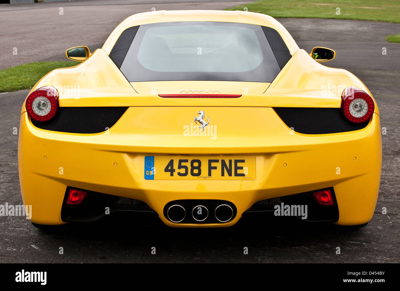 Ferrari 458 Italia, Thruxton, UK, 03 08 2010 Banque D'Images