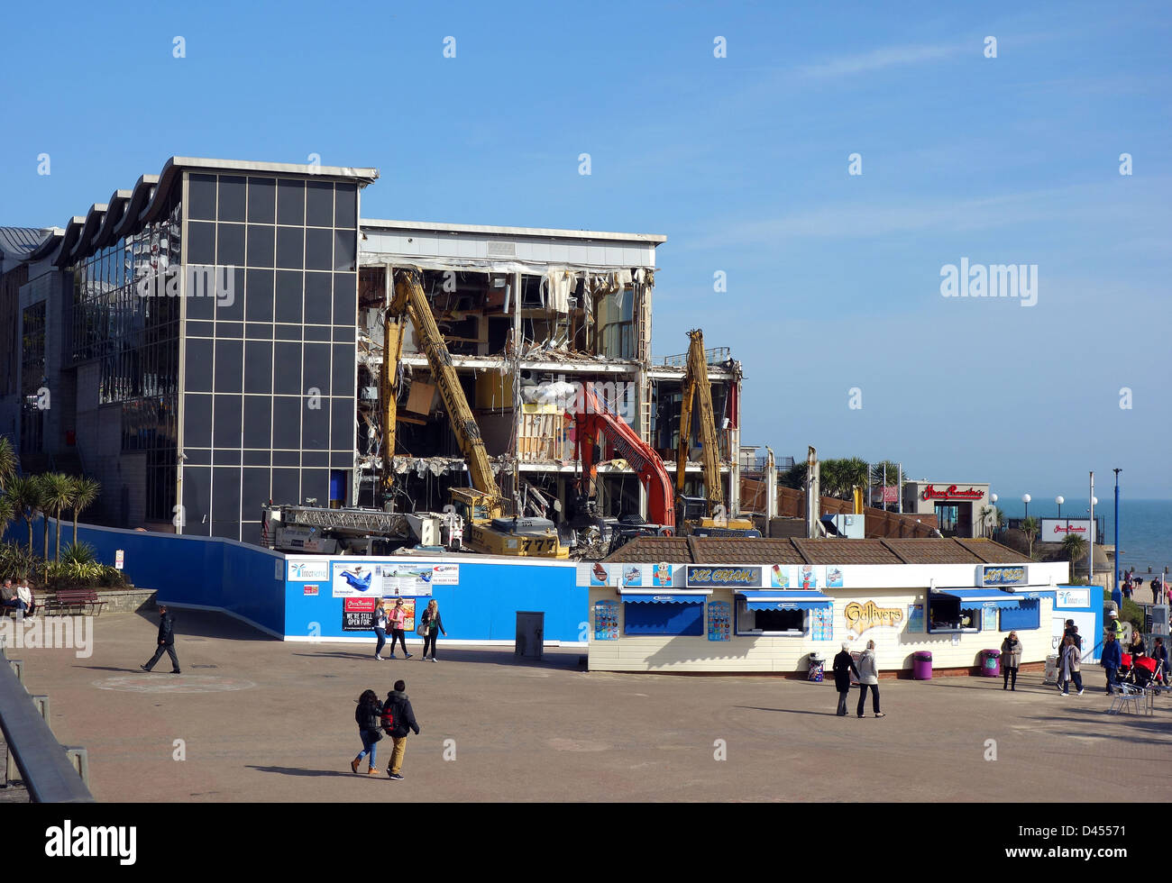 Cinéma Imax au cours de la démolition, Bournemouth, Dorset, Angleterre, Royaume-Uni Banque D'Images