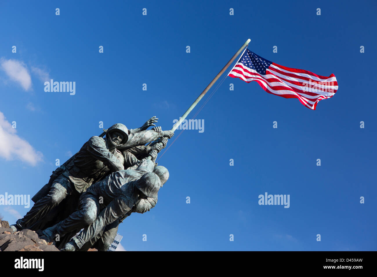 ARLINGTON, VIRGINIA, USA - Iwo Jima U.S. Marine Corps War Memorial À Rosslyn, une cérémonie militaire à la statue. Banque D'Images