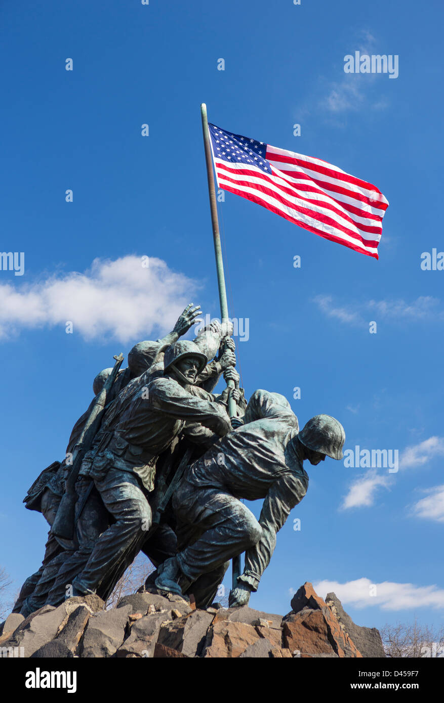 ARLINGTON, VIRGINIA, USA - Iwo Jima U.S. Marine Corps War Memorial À Rosslyn, une cérémonie militaire à la statue. Banque D'Images