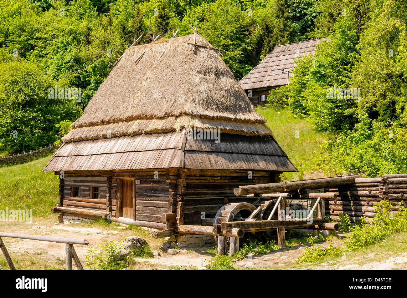 Un ukrainien typique d''un moulin à eau, à Pirogovo près de Kiev Banque D'Images