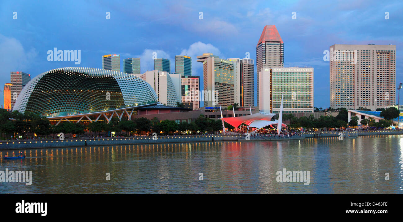 Singapour, Marina district, Skyline, Esplanade Theatre, Promenade, Banque D'Images