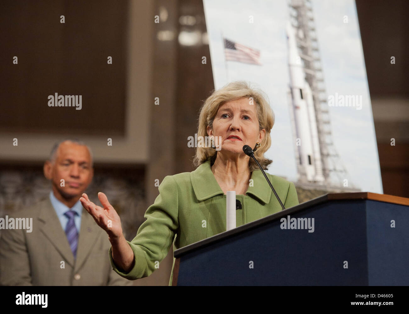 La NASA annonce le développement du Deep Space exploration Vehicle, qui permettra l'exploration humaine future de l'espace lointain. L'annonce a eu lieu au bureau du Sénat Dirksen avec des personnalités clés comme Charles Bolden. Banque D'Images