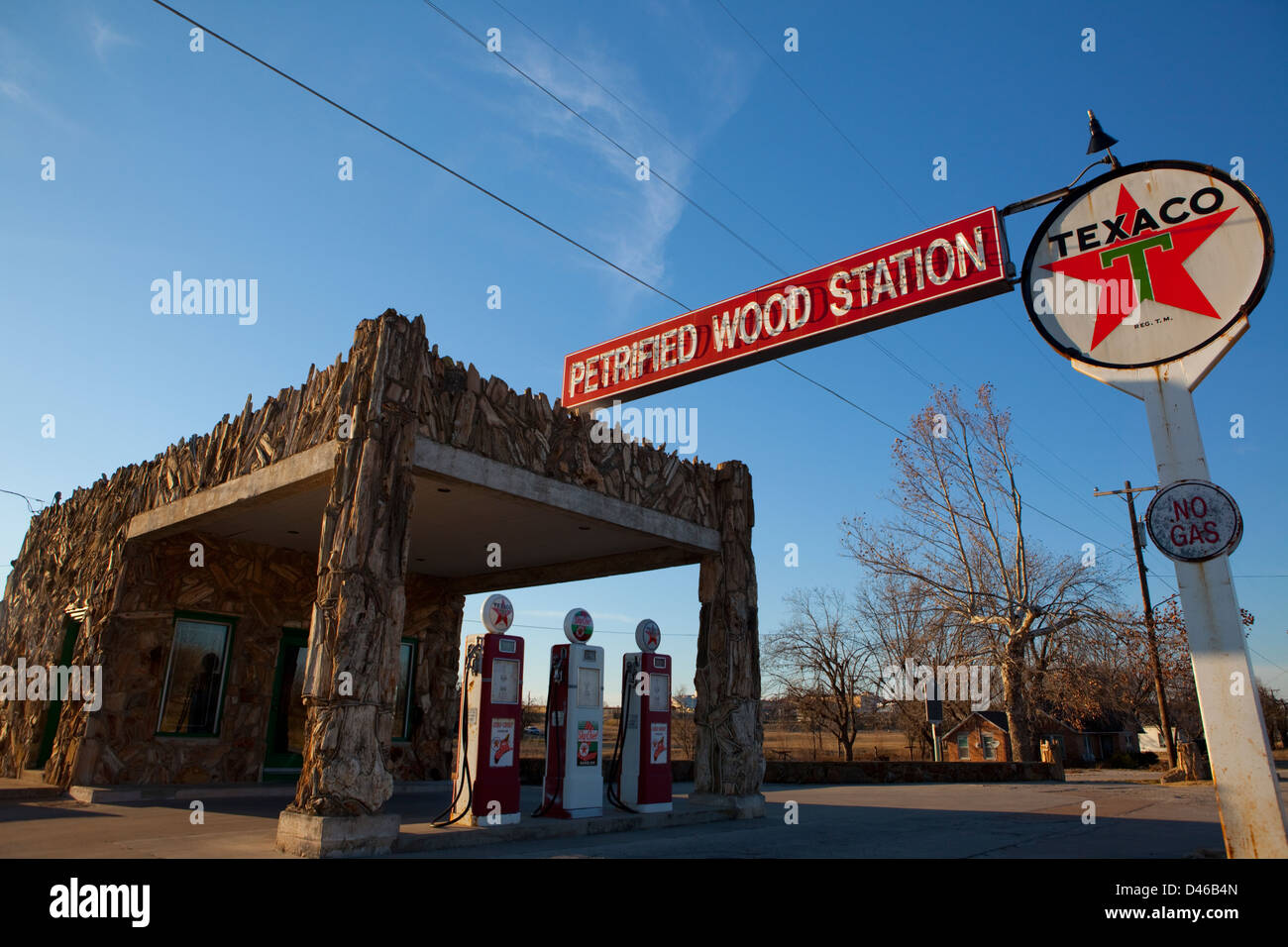 Ancienne rétro pompes à essence, route 66, West Virginia, USA Banque D'Images