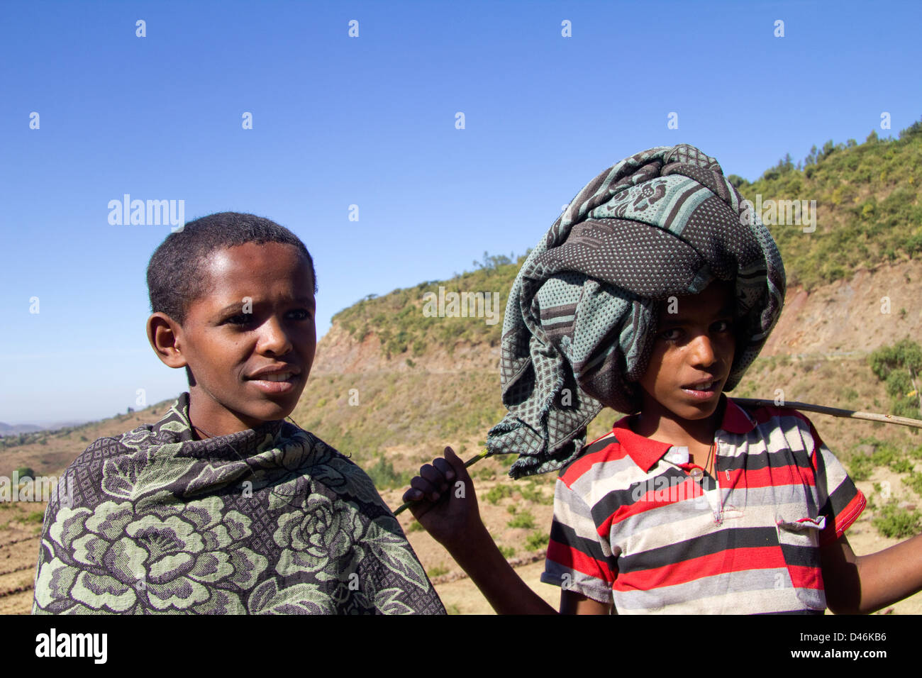 Les garçons de l'Éthiopie, le nord de l'Éthiopie, l'Afrique Banque D'Images