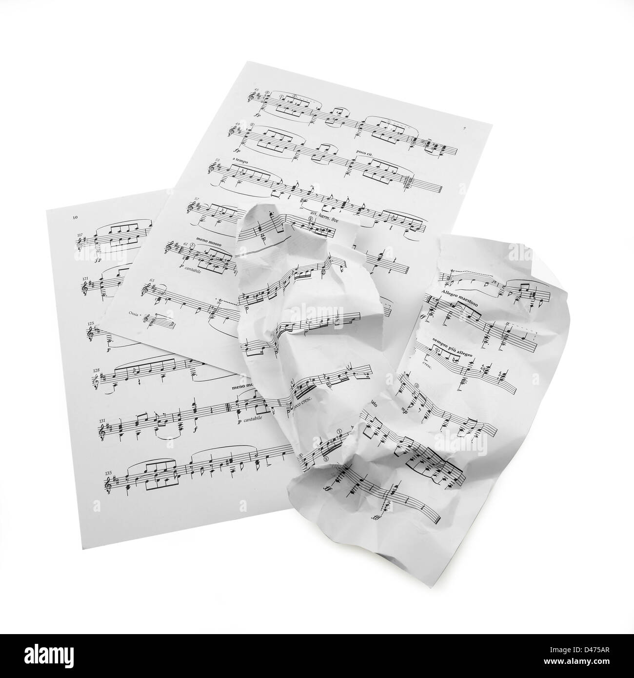 Découper les feuilles de musique de fond blanc Banque D'Images