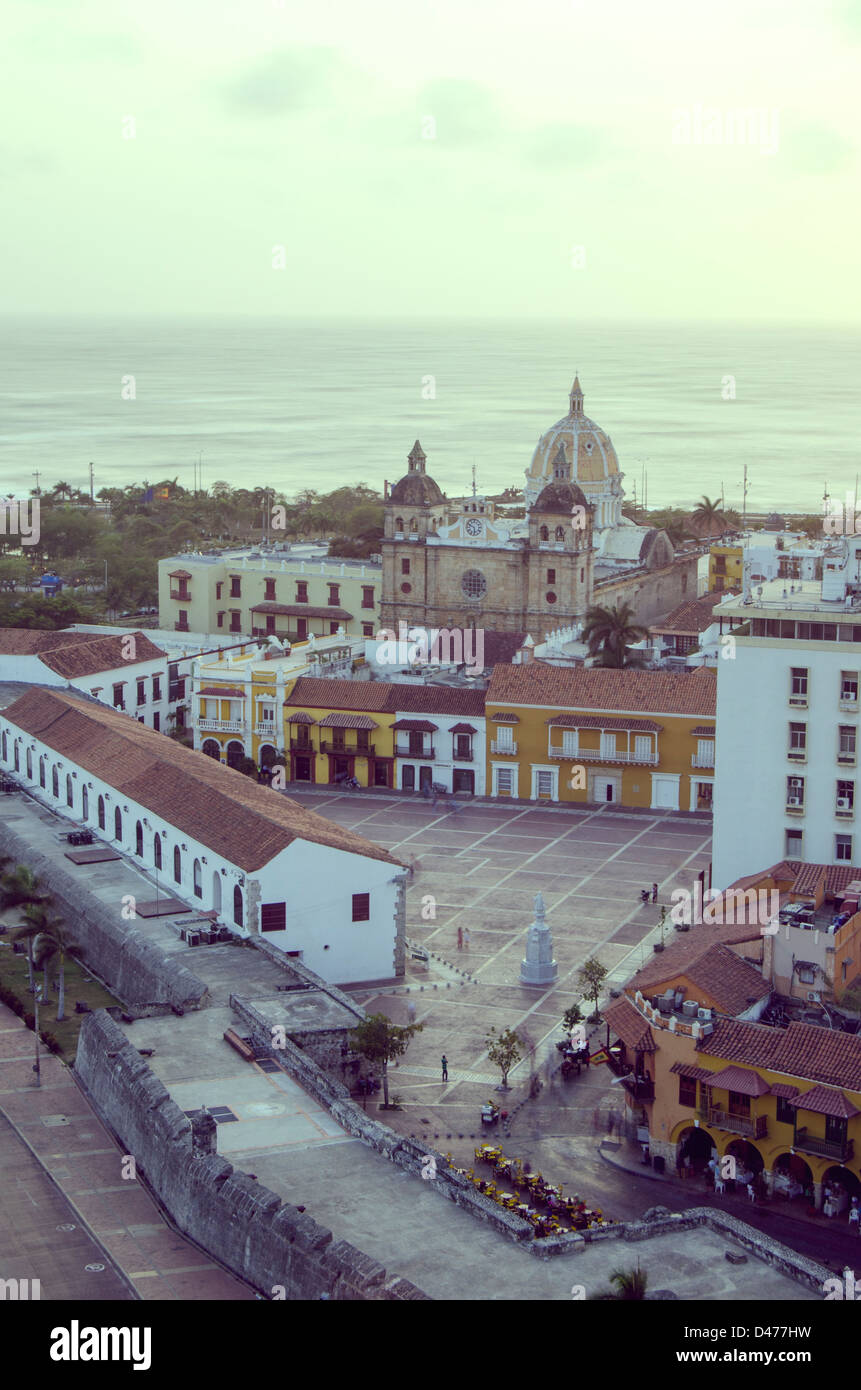 Vue aérienne du mur et de l'église de San Pedro Claver, Carthagène, Colombie Banque D'Images