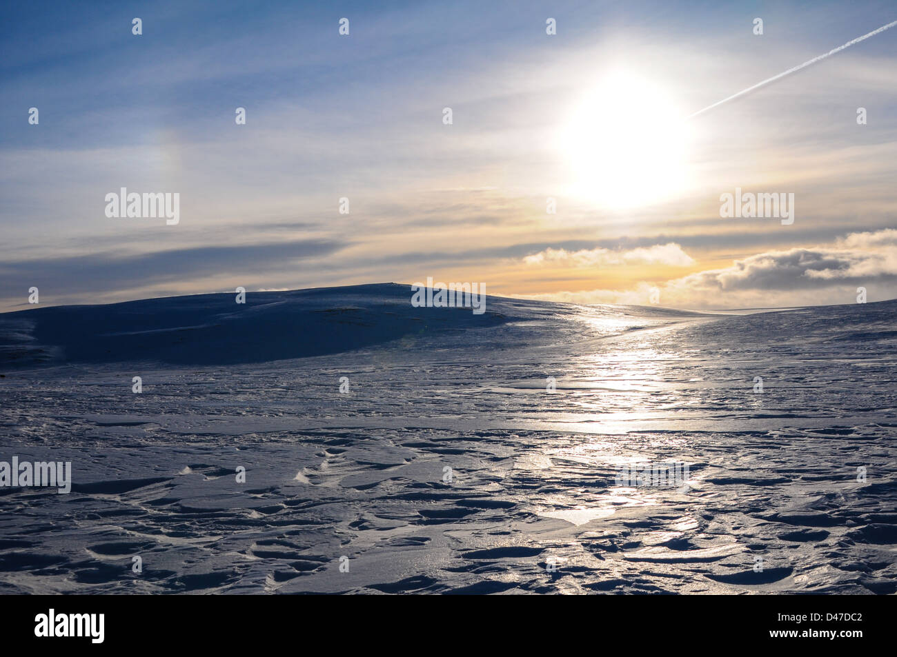 Le soir tombe sur avec une tempête de Hardangervidda venant de l'Ouest Banque D'Images
