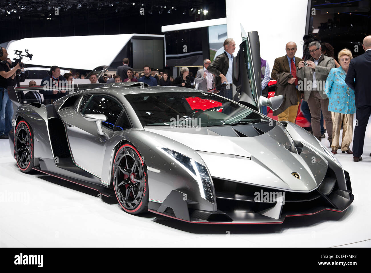 Lamborghini Veneno De L Automobile De Geneve Photo Stock Alamy