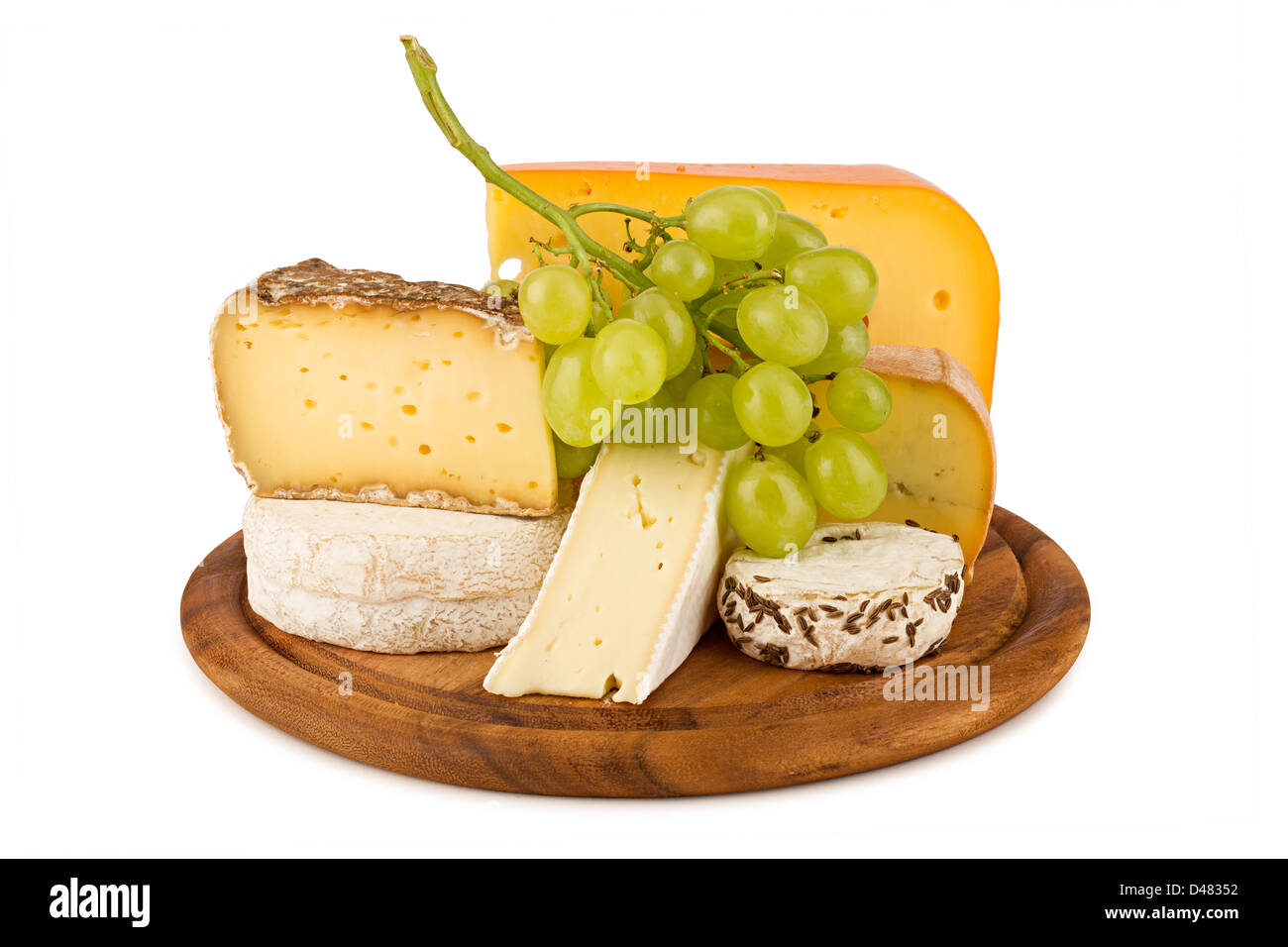 Sélection de fromages et les raisins pour le vin blanc. Banque D'Images