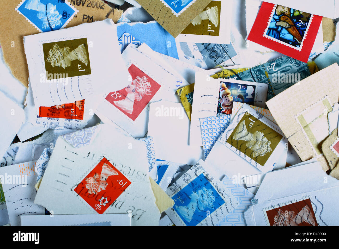 Mélange de timbres-poste utilisés Banque D'Images