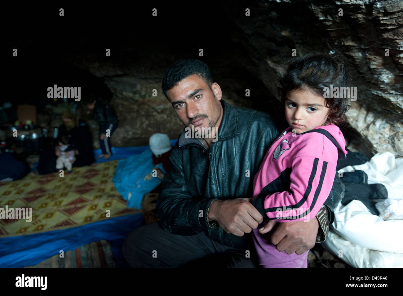 Les réfugiés du régime Assad s'abritent dans des grottes, Assaharia, Syrie Banque D'Images