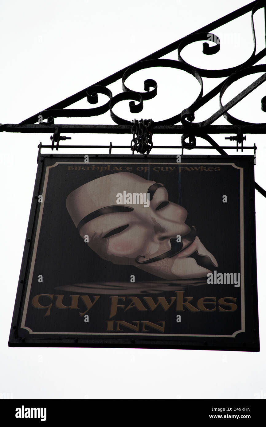 Signe pour le Guy Fawkes Inn York, Yorkshire Angleterre UK Banque D'Images