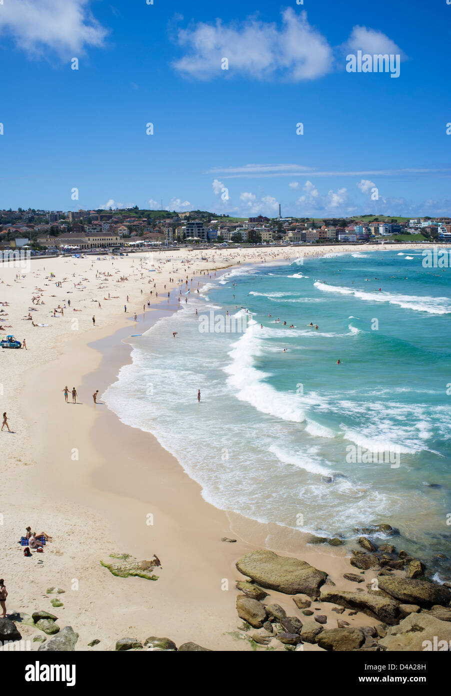 Vue d'été de la plage de Bondi à Sydney, Nouvelle Galles du Sud en Australie Banque D'Images