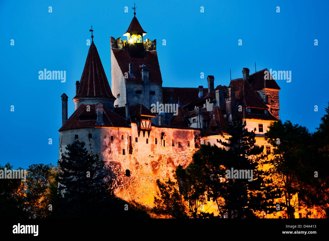 Le Château de Bran - le château de Dracula, la Roumanie, le lieu mythique d'où la légende de Dracula est apparu Banque D'Images