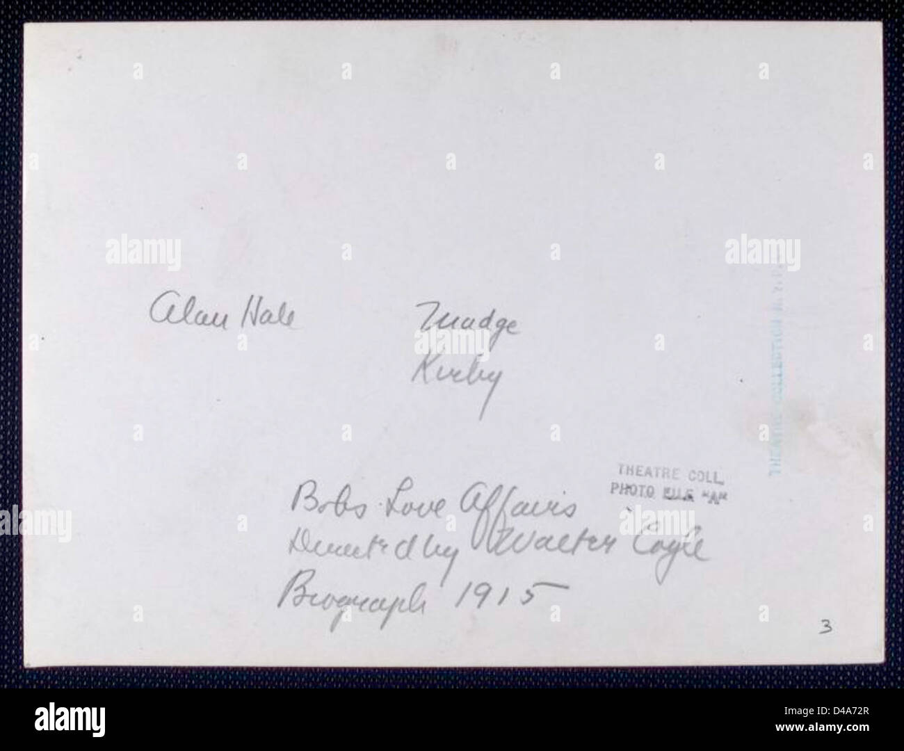 Une image promotionnelle du film muet de 1915 *Bob's Love Affair*, une comédie précoce dans l'industrie cinématographique américaine, offrant un aperçu du genre de comédie romantique de l'ère du film muet. Banque D'Images