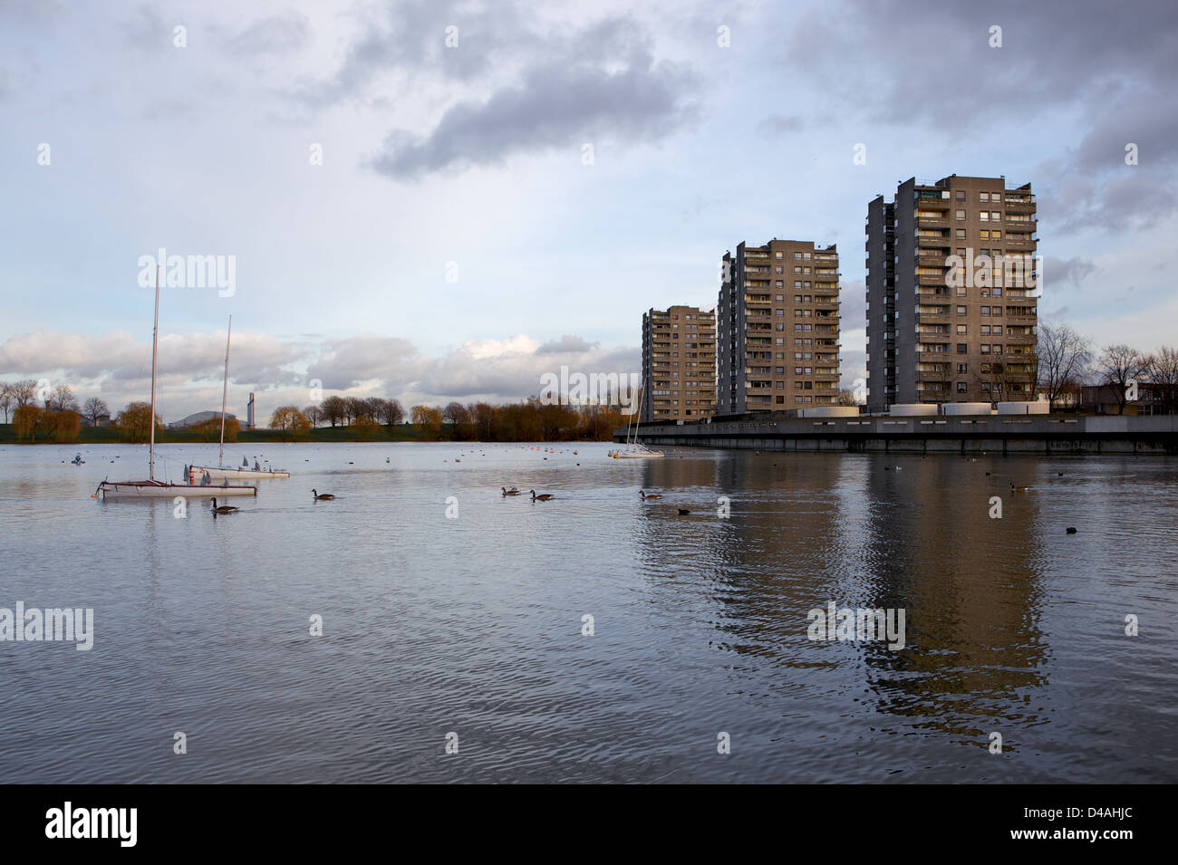 Le logement, Conseil, lac Southmere Thamesmead, UK Banque D'Images