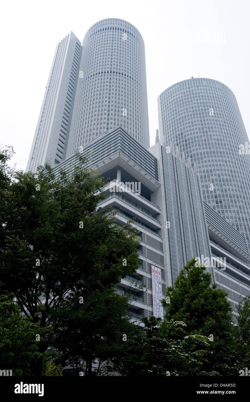 JR Central Japan Railway tours de bureaux, 6e plus grand bâtiment au Japon, s'élevant au-dessus de la gare de Nagoya, un monument de la ville de Nagoya Banque D'Images
