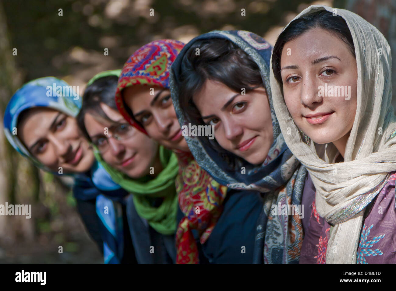 Iranian girl hijab iran Banque de photographies et d'images à haute résolution - Alamy