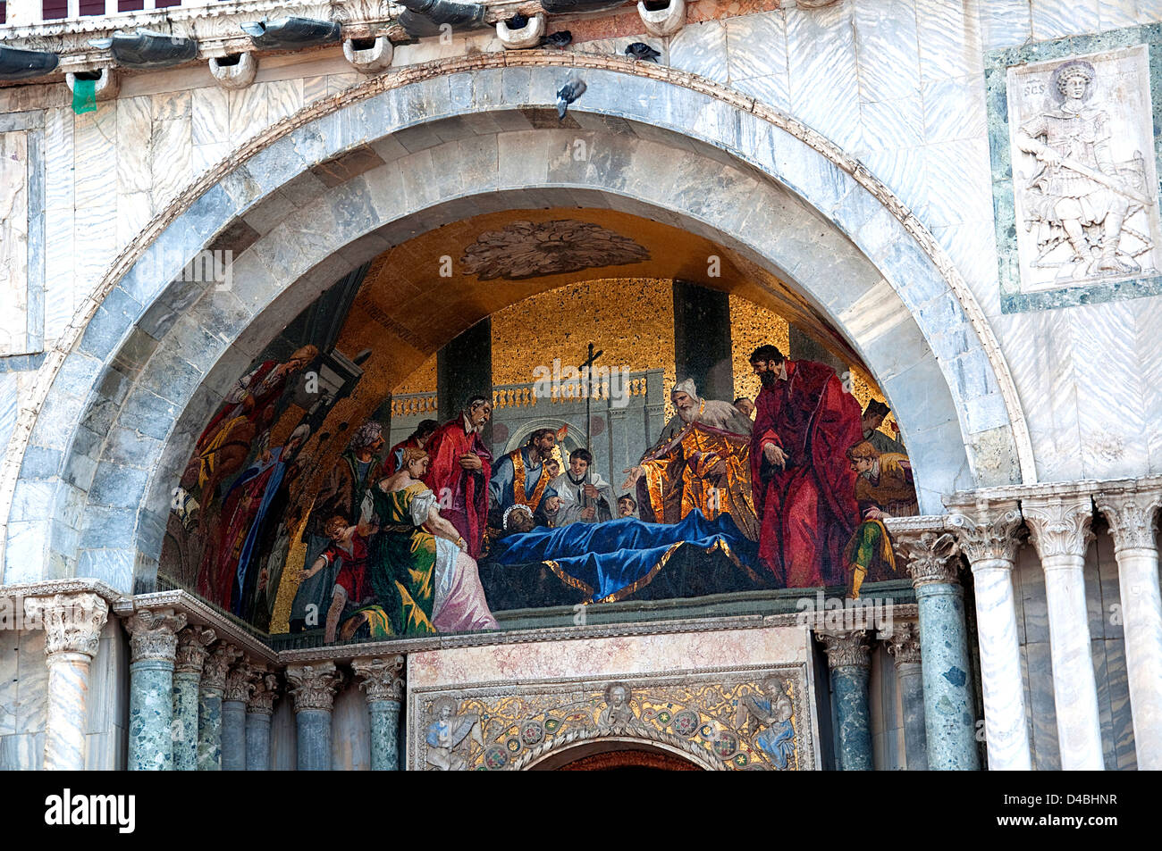 Tableaux anciens dans une église de Venise en Italie Banque D'Images