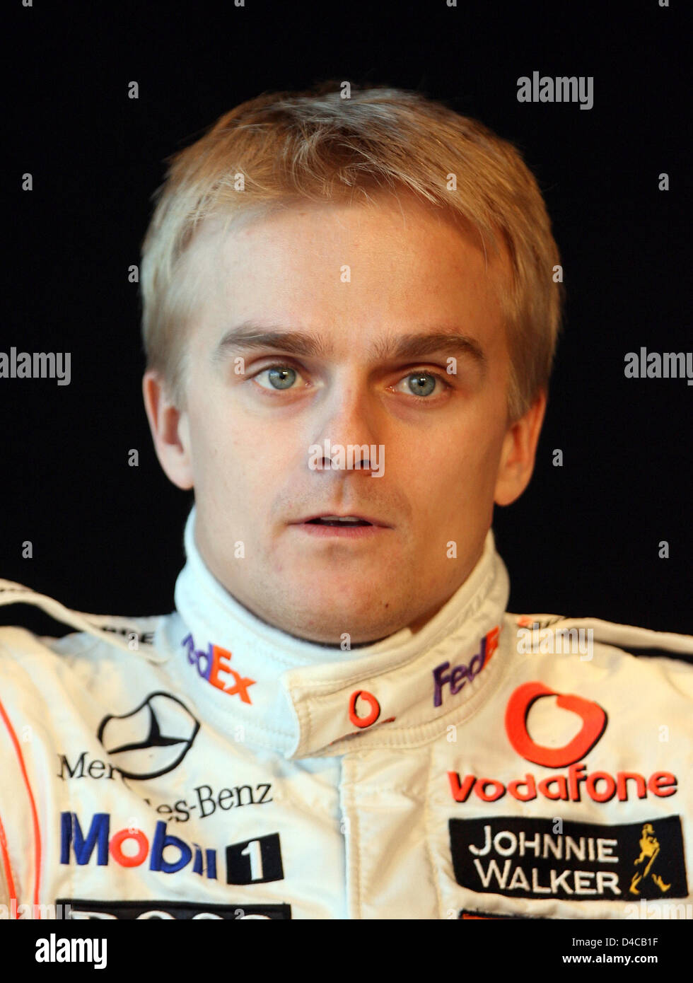 Pilote de formule 1 finlandais Heikki Kovalainen de McLaren Mercedes en photo lors du lancement officiel de la nouvelle McLaren Mercedes MP4-23 au siège de partenaire moteur Mercedes à Stuttgart, Allemagne 07 janvier 2008. La MP4-23 n'aura pas un roll-out et porte le numéro 23, un numéro plein de significations à McLaren Mercedes. Photo : Bernd Weissbrod Banque D'Images