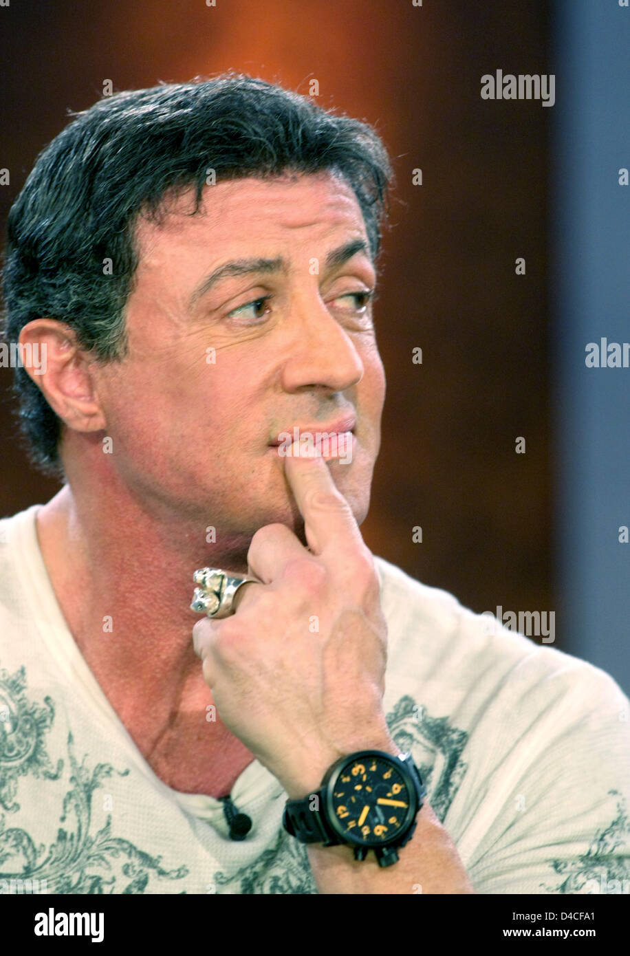 L'acteur américain Sylvester Stallone est photographié à la langue allemande de Paris TV show 'Wetten, dass... ?' à Salzbourg, Autriche, 26 janvier 2008. Photo : Patrick Seeger Banque D'Images