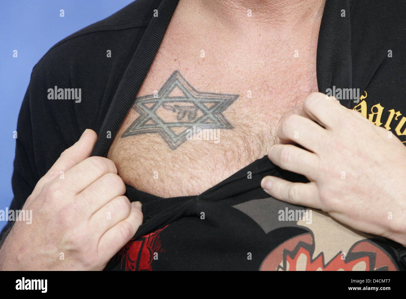 Tom arnold tattoo Banque de photographies et d’images à haute