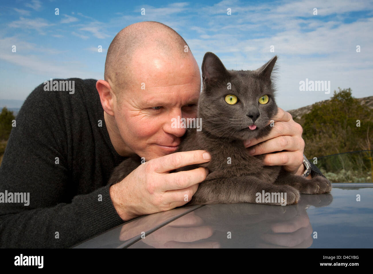 Homme et son chat Banque D'Images