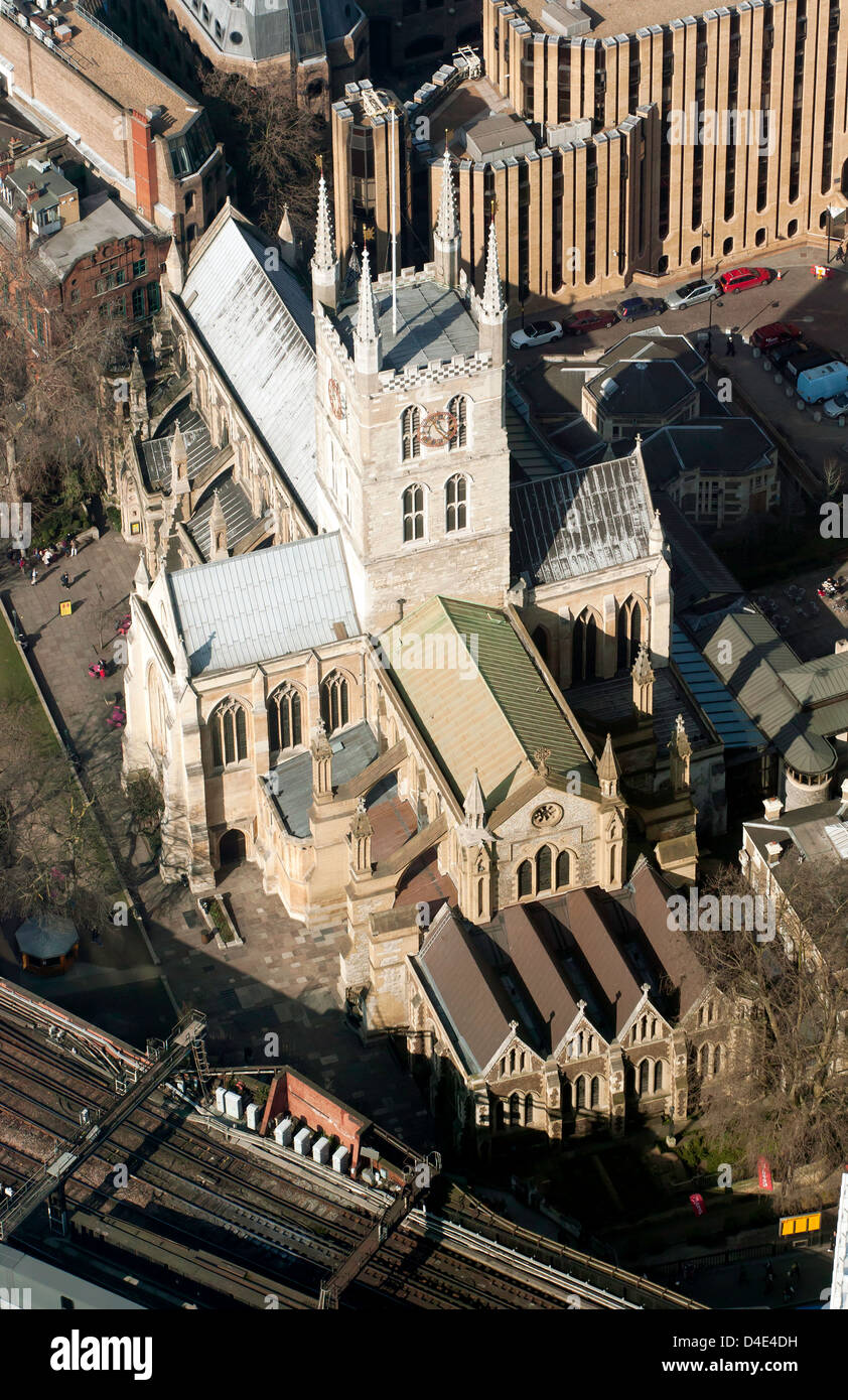 Vue aérienne de la cathédrale de Southwark Banque D'Images
