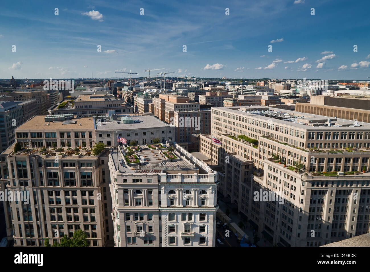 Vue aérienne de Washington DC avec un ciel bleu et nuages Banque D'Images