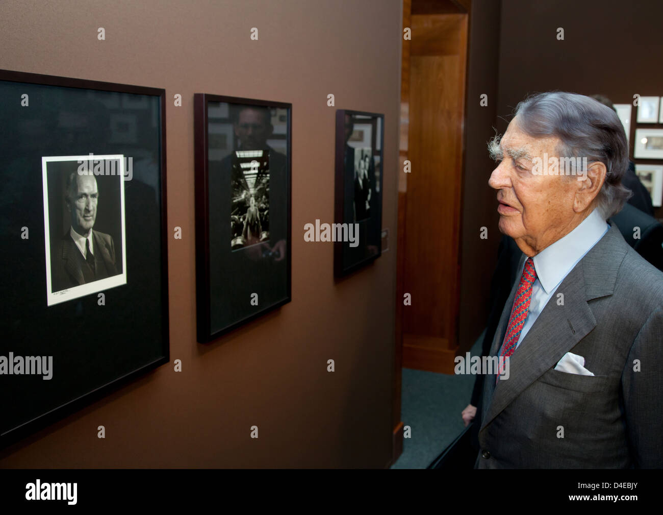 Essen, Allemagne, Berthold Beitz ont visité l'exposition photo Krupp Banque D'Images