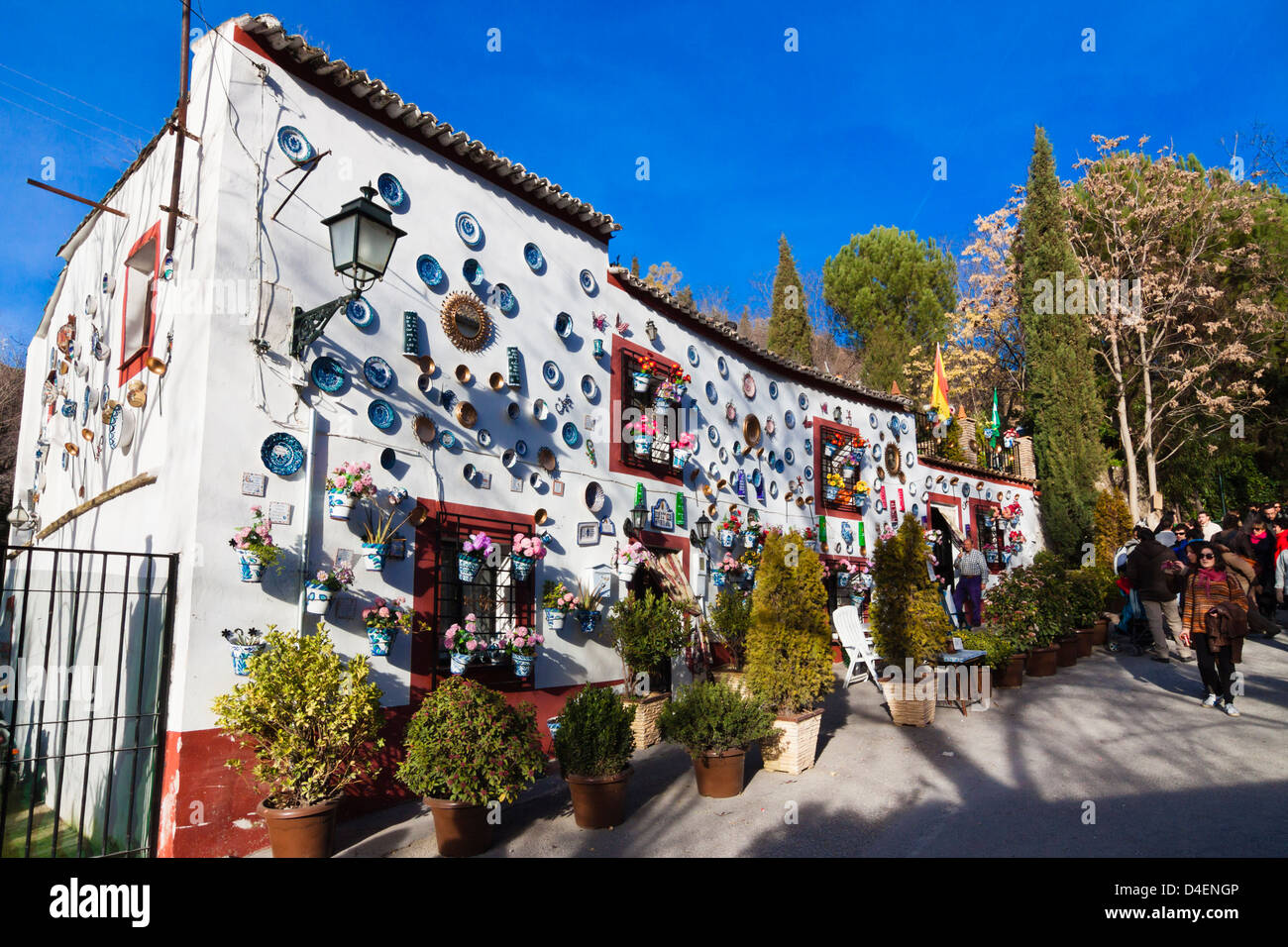 Maison luxueusement décorées dans le vieux quartier traditionnel de Sacromonte. Granada, Espagne Banque D'Images